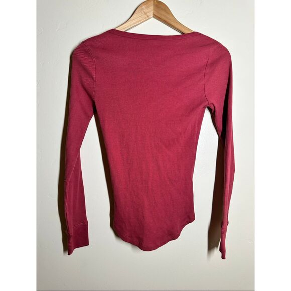 Wild Fable Red Ribbed Long Sleeve Henley Top Size XS New - Picture 4 of 4